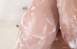 XXX נשים יפניות הן אהבה מדהימה לאורגזמה אחרי מציצה. בחורות ערמות