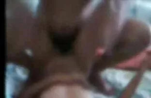 XXX סטודנט צעיר מזיין 2 שחקניות הפורנו הכי יפות