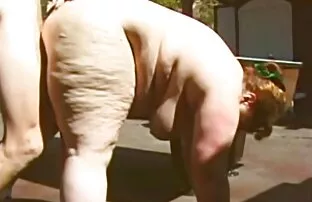 XXX ארכיון בריכה 48 BBW בחורות ערומות במשולש